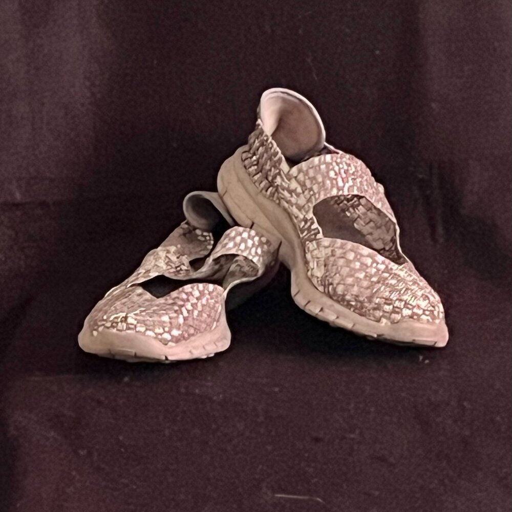 Metallic Silver Woven Bernie Mev Slip-On Shoe Size 8-8 ½* - Picture 5 of 6